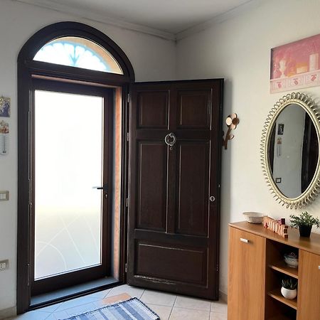 Appartamento Vacanze A 2 Piani Cabras Exterior photo