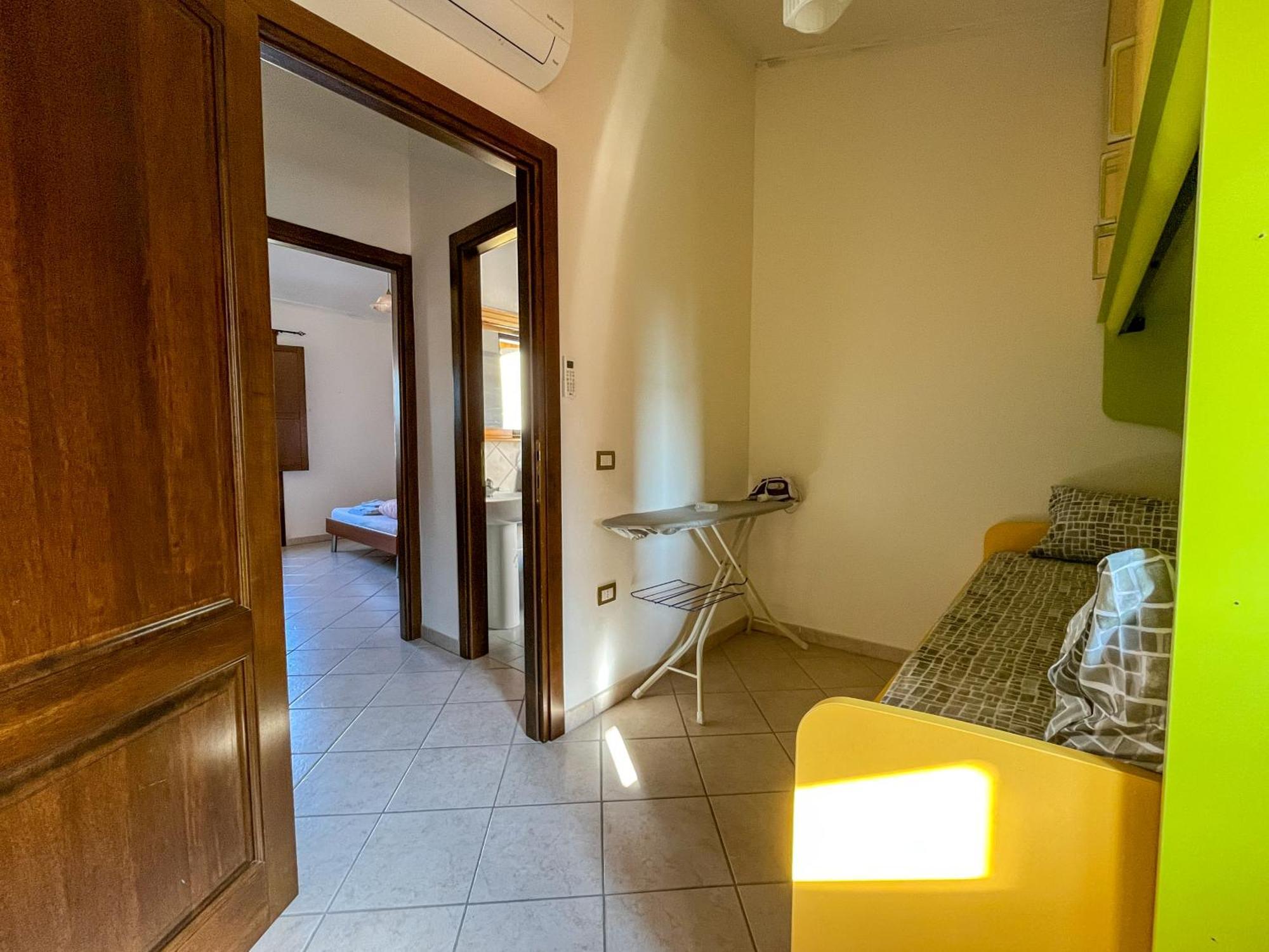 Appartamento Vacanze A 2 Piani Cabras Exterior photo
